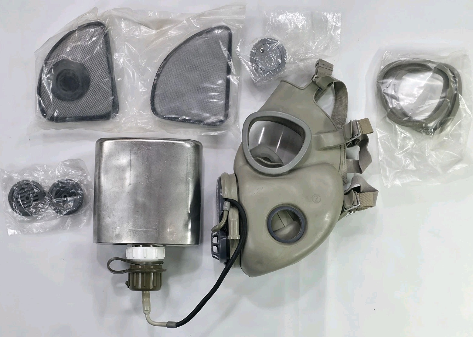 Military Czech Full Face Gas Mask M10M NBC Sz 2 w/Filters/Steele Canteen