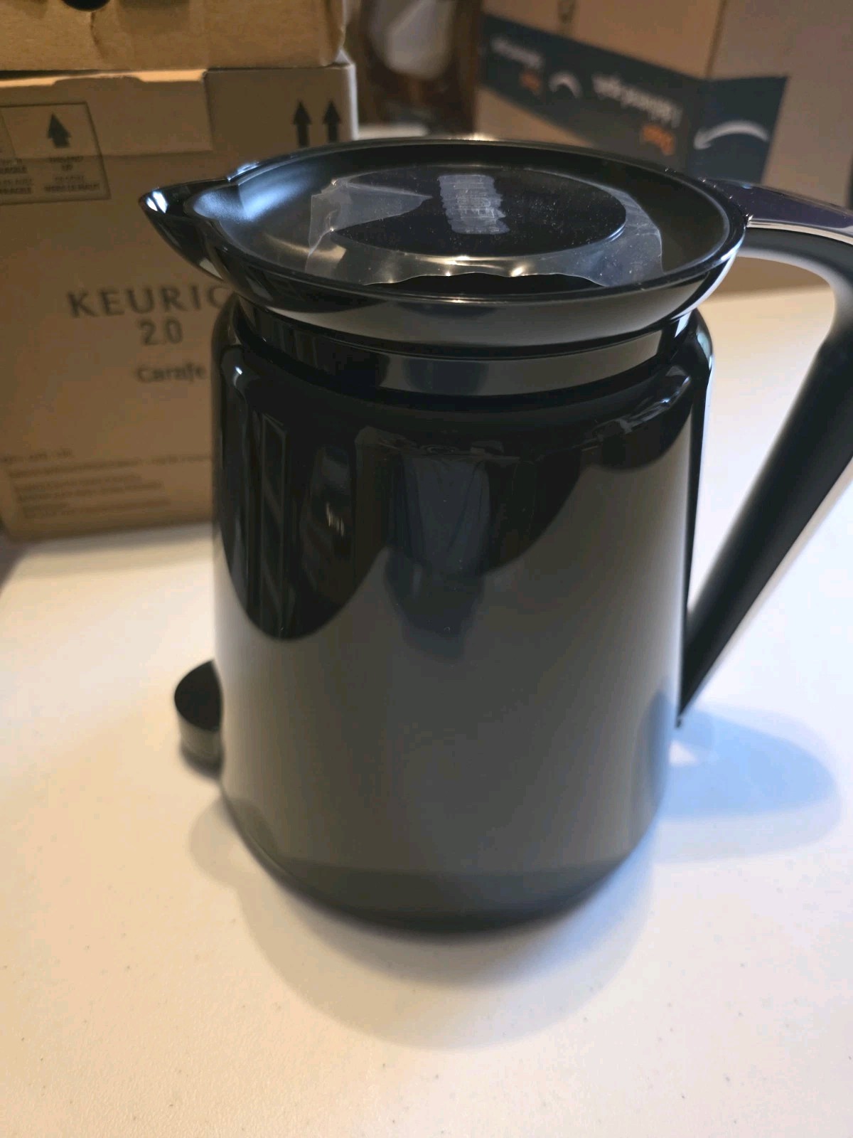 Keurig 2.0 Carafe Black New Open Box.