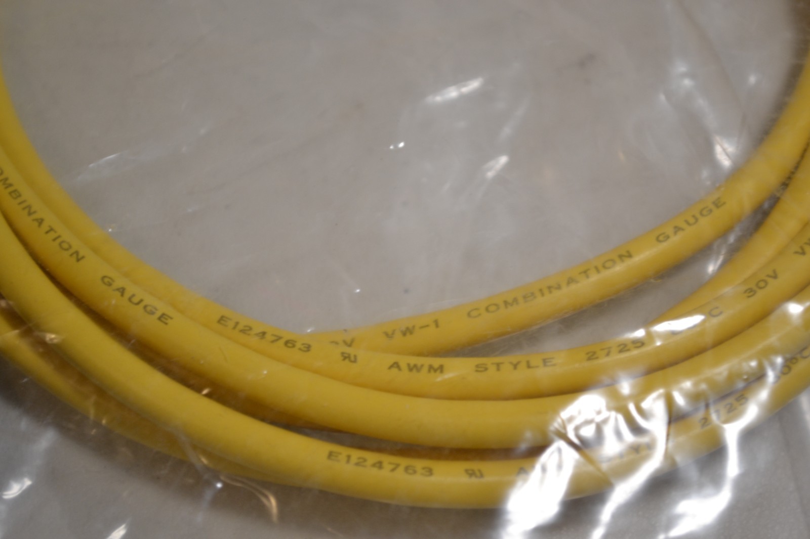 Wireless Camera Cable AWT010TTH YELLOW