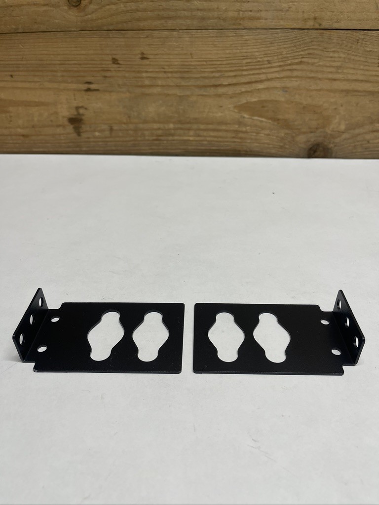 APC Schneider Electric Vertical PDU Mounting Bracket 870-15252 Lot of 2