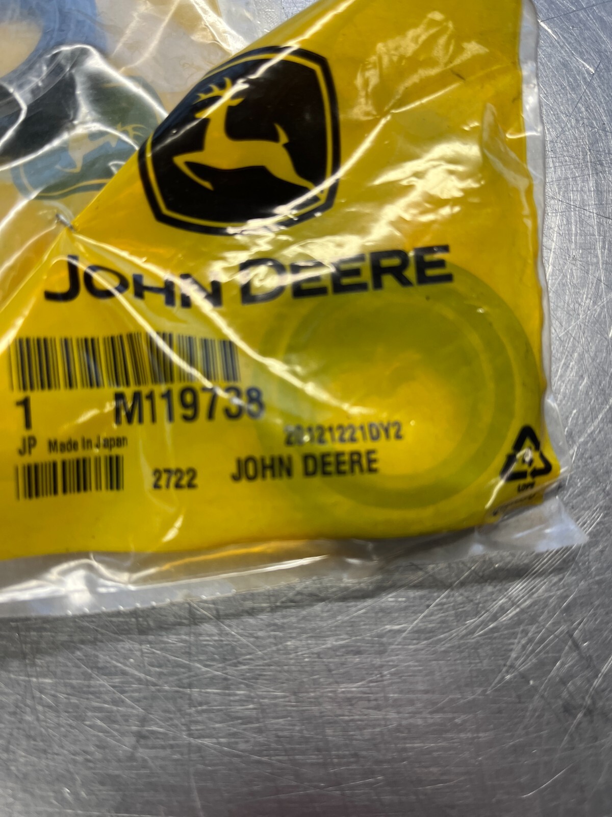M119738 Genuine OEM John Deere SEAL