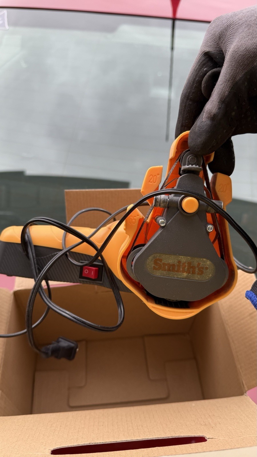Smith’s Electric Knife & Scissor Sharpener in Box