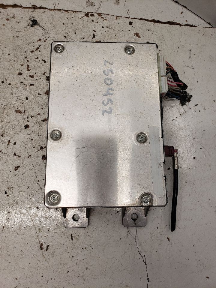 2012 Chevrolet Equinox Control Module Communication Onstar UE1 OEM 1384090