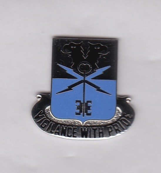 533rd MILITARY INTELLIGENCE BN MI LRSD crest DUI badge c/b G-23
