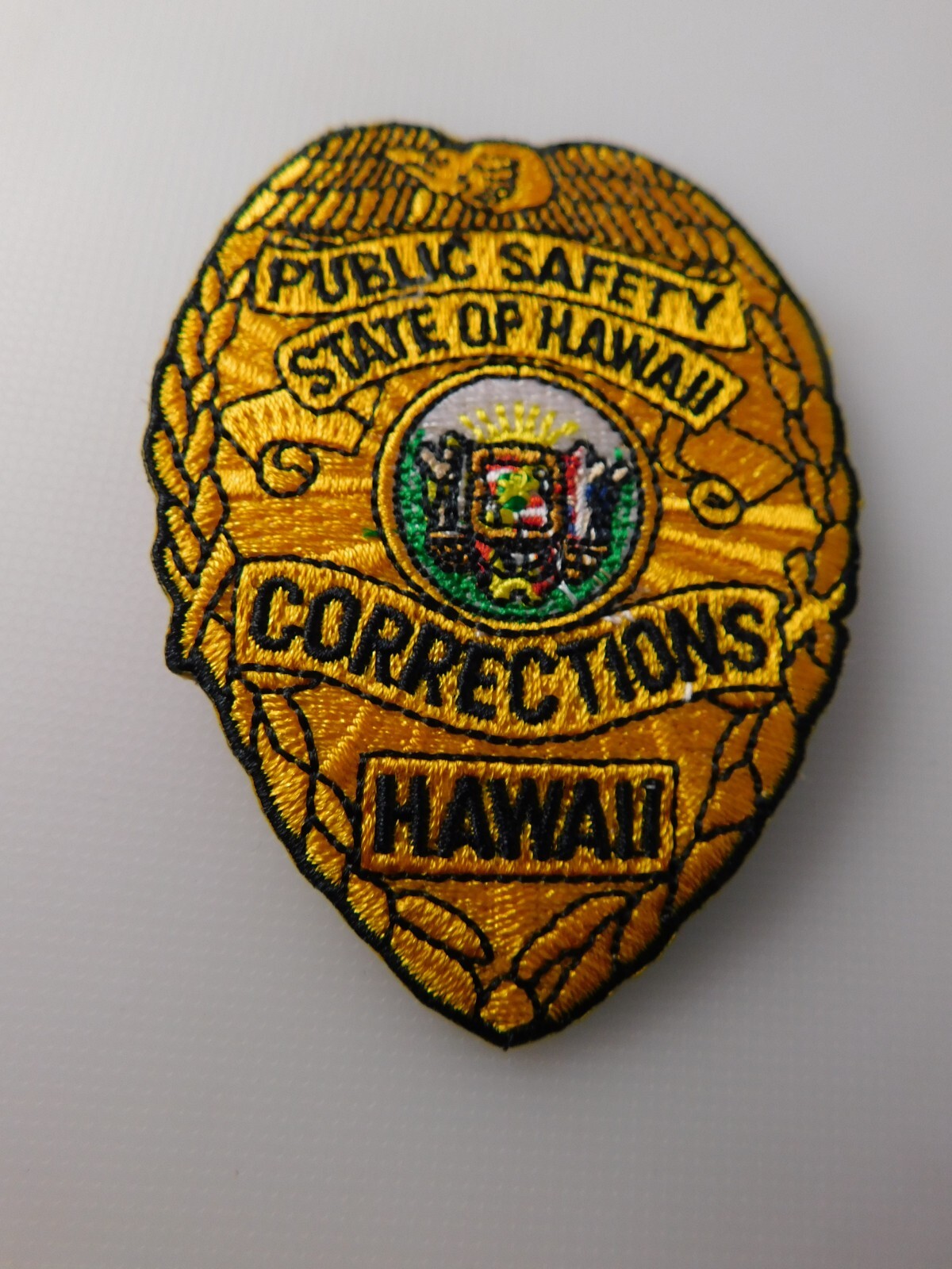 HAWAII CORRECTIONS PUBLIC SAFETY OFFICER PATCH SHOULDER CREST POLICE JAIL GUARD