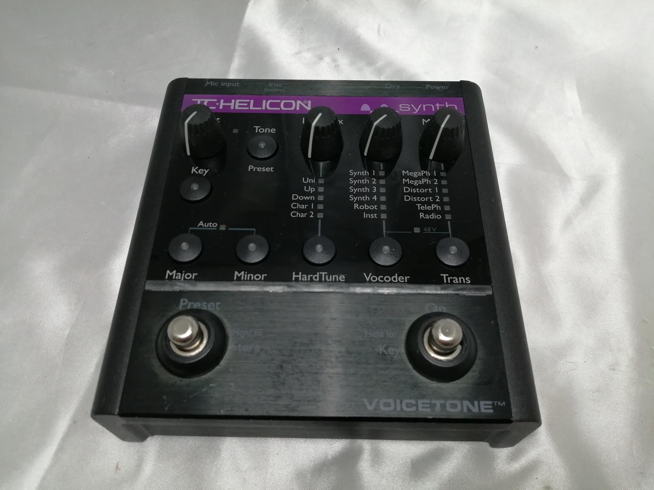 TC-HELICON VOICETONE SYNTH Vocal Effects Processor Vocoder Autotune Stompbox