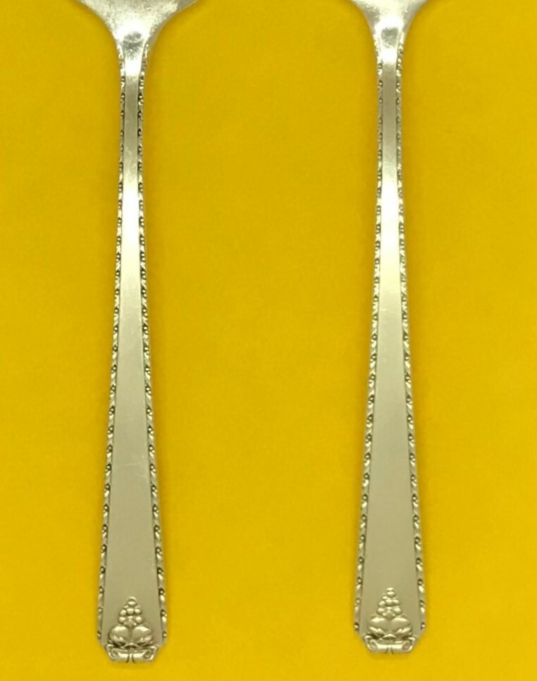 Oneida Prestige BORDEAUX Silver Plate 1945 FLATWARE Silverware - YOUR CHOICE