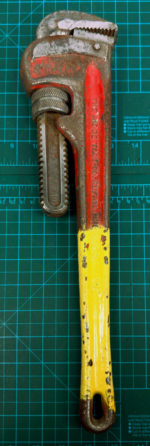 RIDGID 18 In Heavy Duty Pipe Wrench Adjustable Forged Steel Red Made In USA Tool