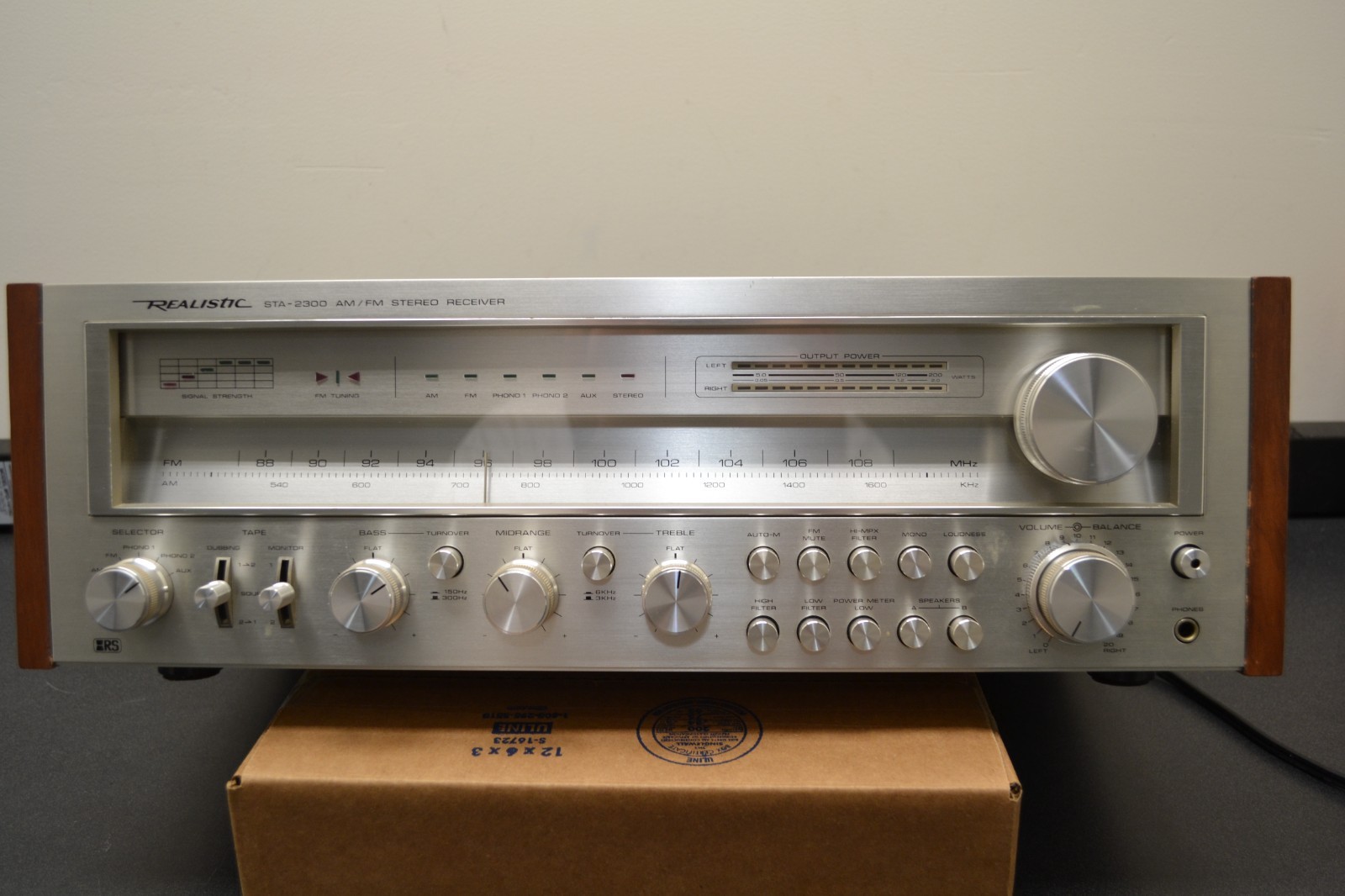 Realistic STA-2300 receiver 120 Watts Per Channel Tested Working - READ!