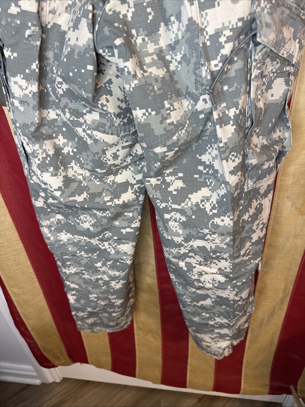 Medium Short - Army Combat Pants ACU Digital Camo USGI 5652