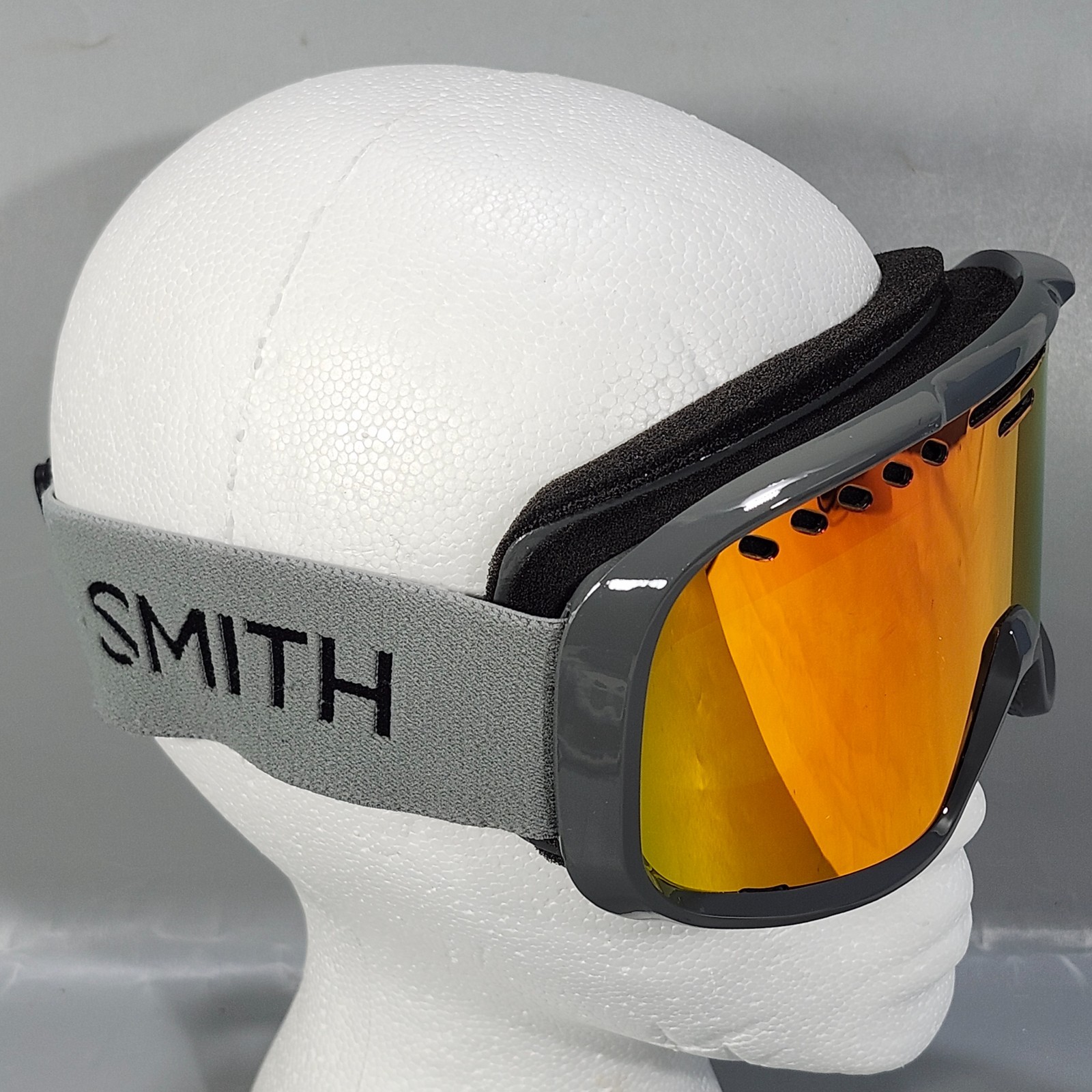 Smith Optics Project Grey Adult Snow Goggles Fire Red Mirror Lens Ski with Bag
