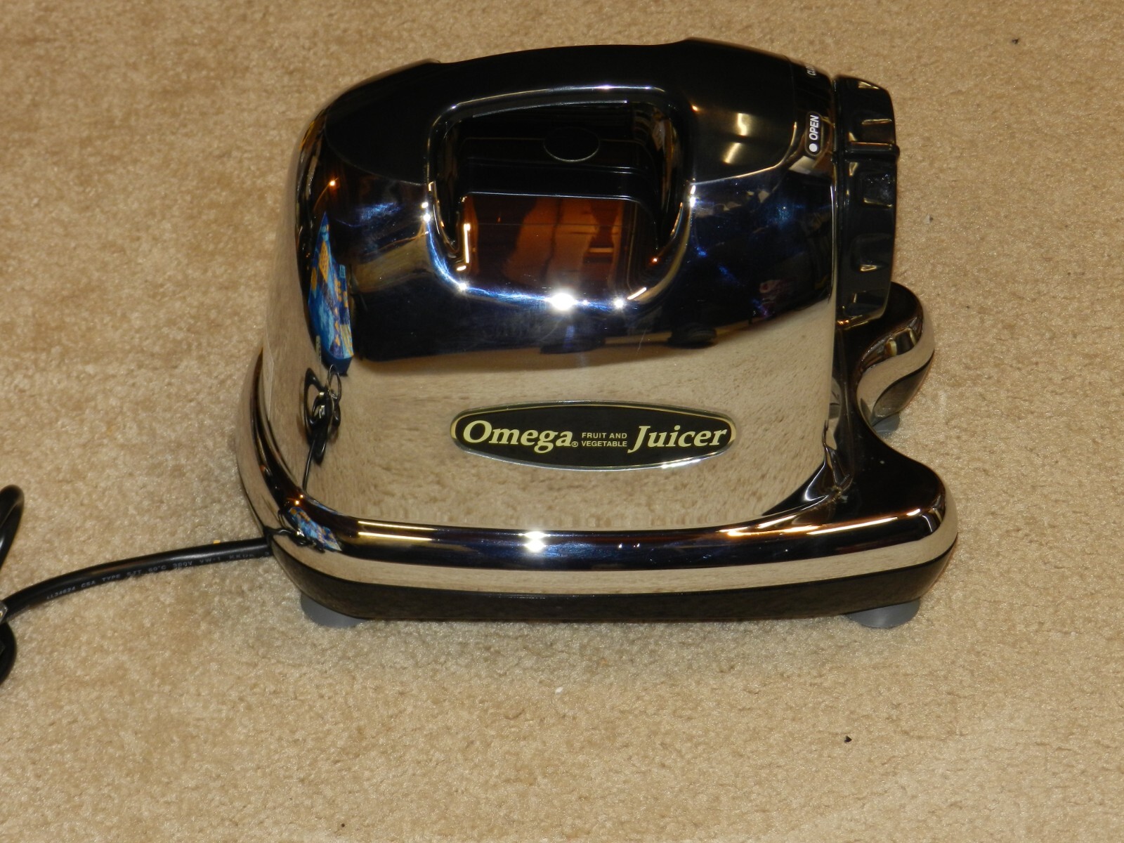 Omega Juicer 8006 Cold Press Masticating Low Speed Juicer ONLY TESTED WORKS