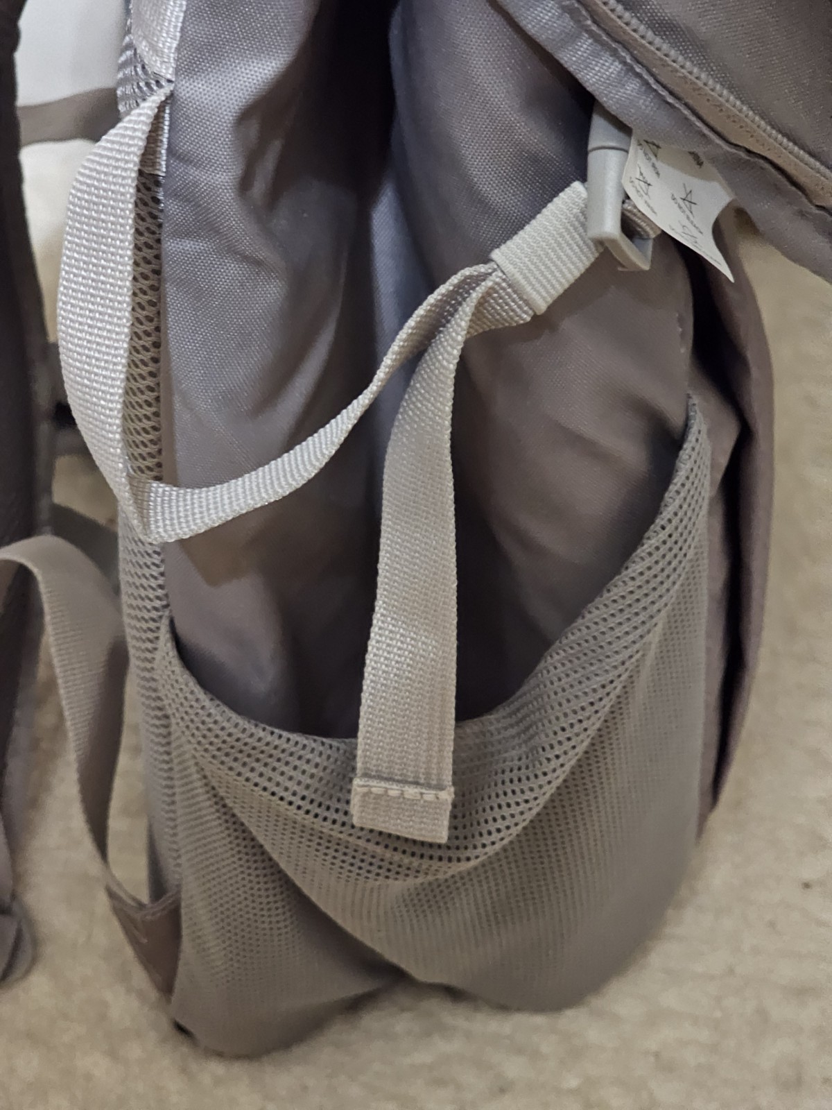 ZAKEEP Cooler Backpack, 39 Cans Large Capacity Anti-Leaking Cooler Backpack Gray