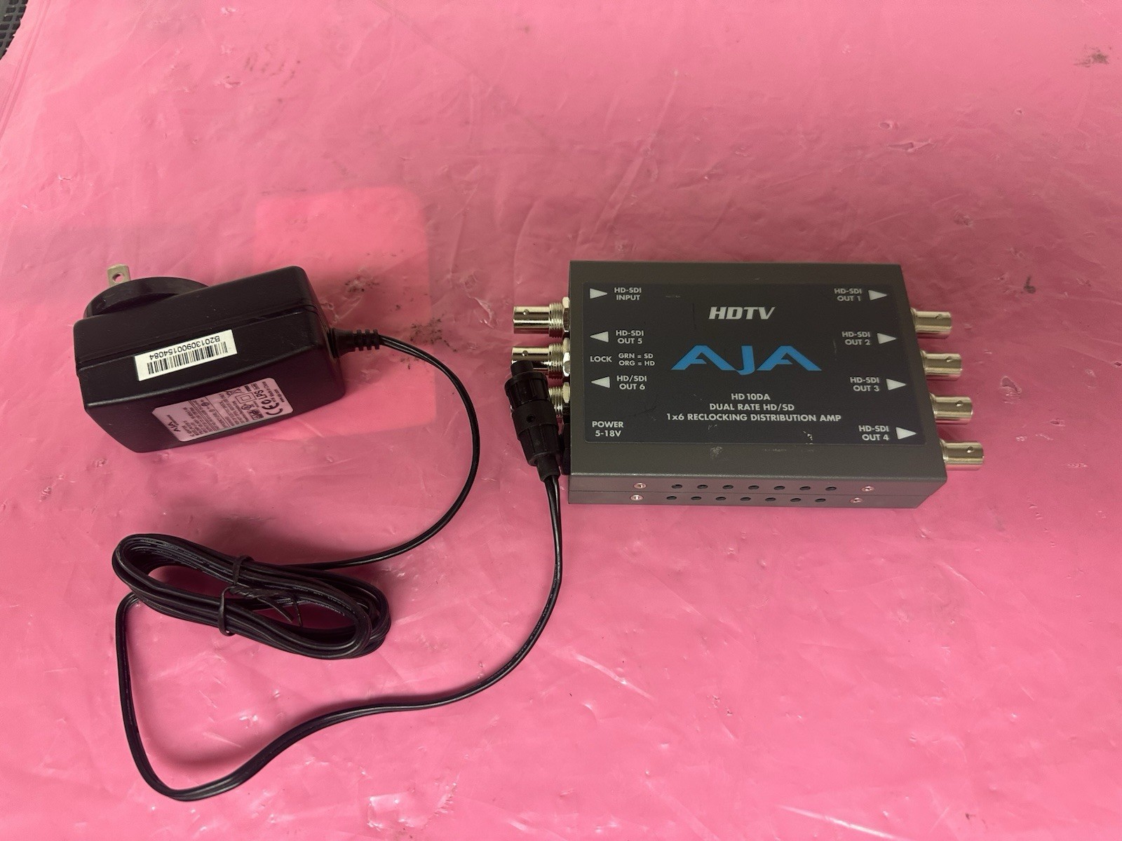 AJA HD10DA Dual Rate HD/SD 1x6 Reclocking Distribution Amp