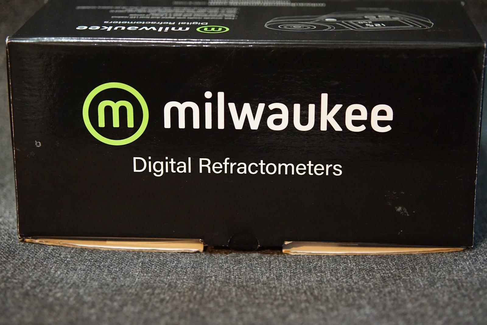 Milwaukee MA887 Digital Refractometer - Salinity