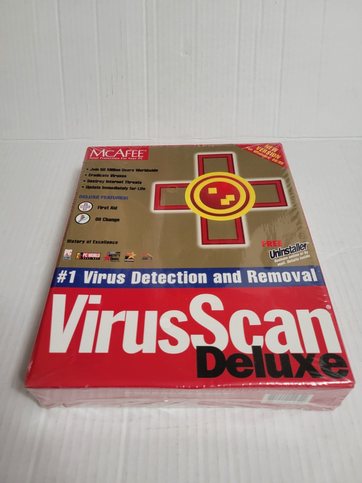Mcaffe virusScan deluxe anti-virus software utility program  for windows 95 & 98