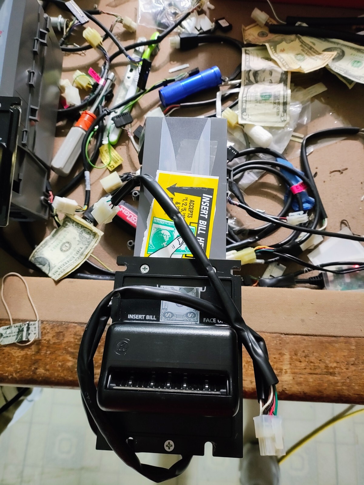 1 coinco billpro bp4bx5 bill acceptor 1/5/10/20 bills 24v with mdb harness