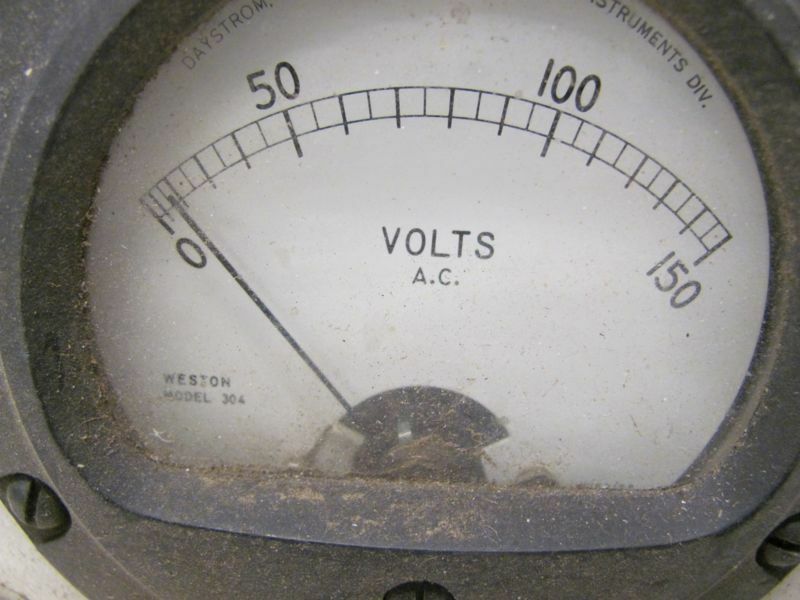 GENERIC INDUSTRIAL VOLT METER W/ WESTON MODEL 304 VOLT GAUGE USED