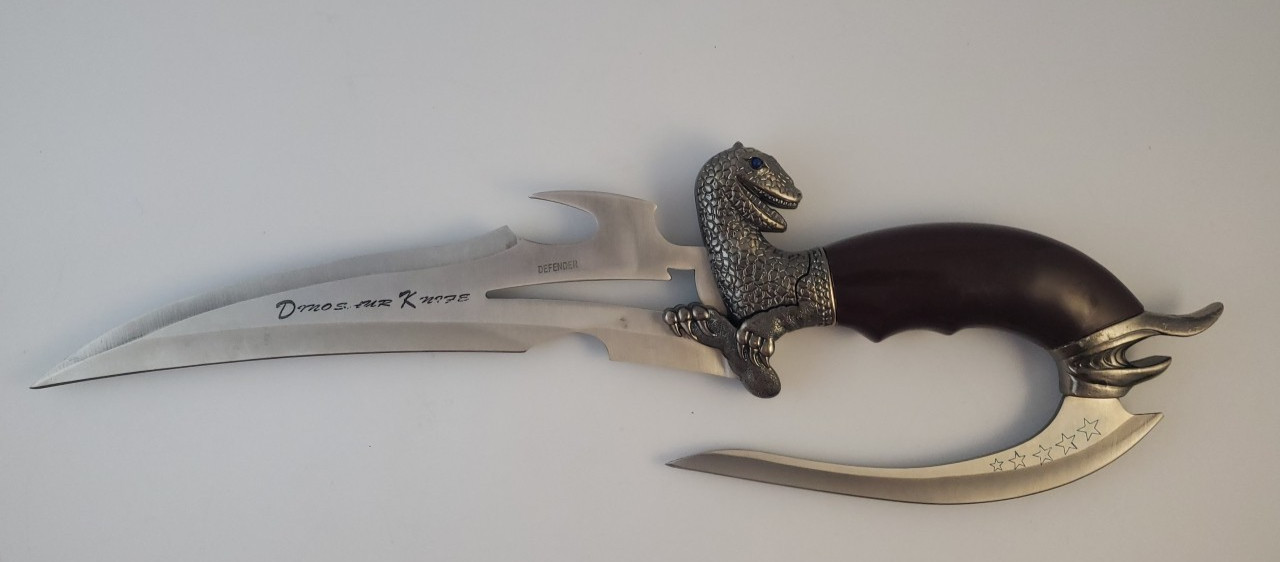 15” Dinosaur/Reptile Handled Fantasy Typhoon Hook Dagger