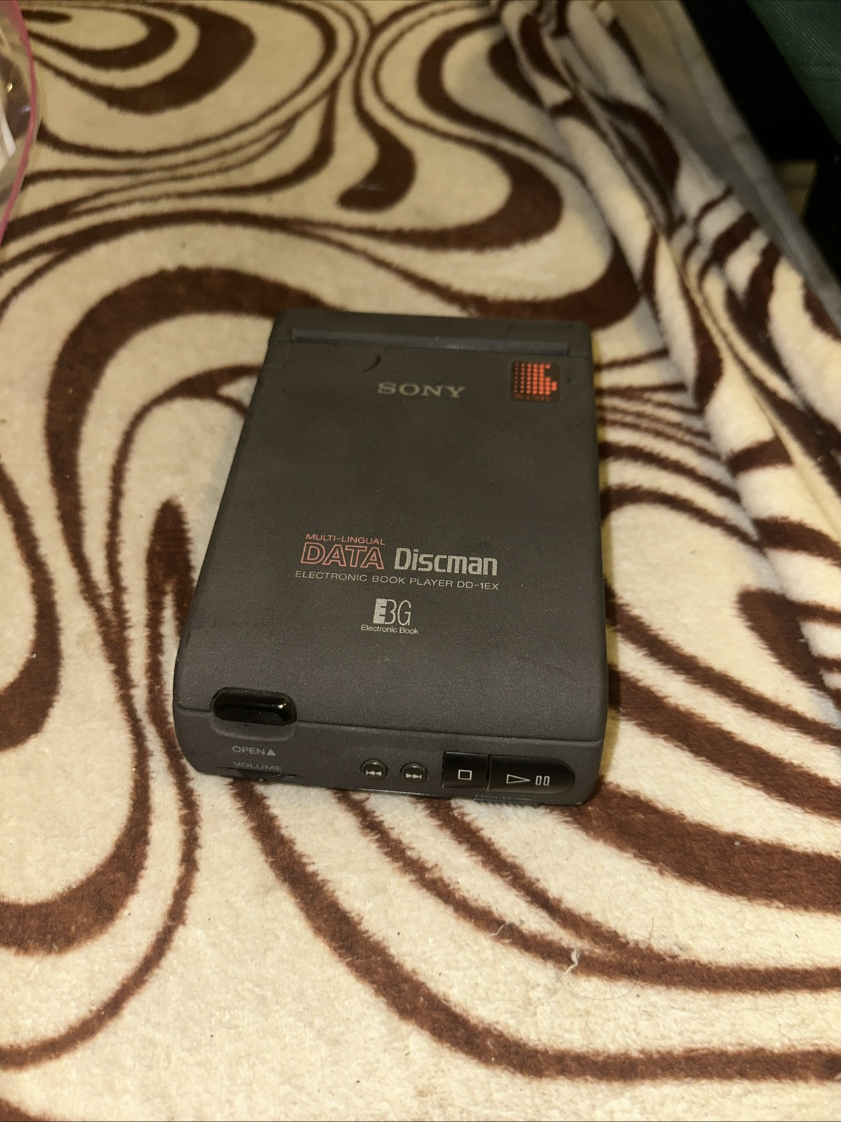 Sony Multi-Lingual DATA Discman Electronic Book Player DD-1EX Box Set AS IS Vint
