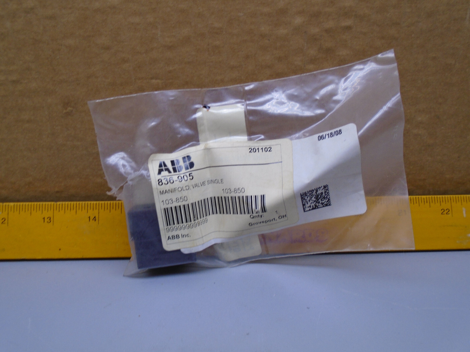 New old Stock ABB 836-905 Manifold Valve Single 103-850 201102     R10