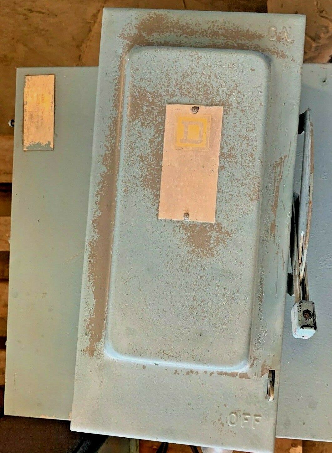 480 DELTA TRANSFORMER / SQUARE D SWITCH BOX