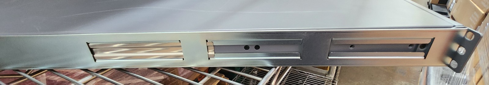 Juniper Networks SRX4100-SYS-JB-AC SRX4100 Services Gateway 8x1GbE/10GbE AC