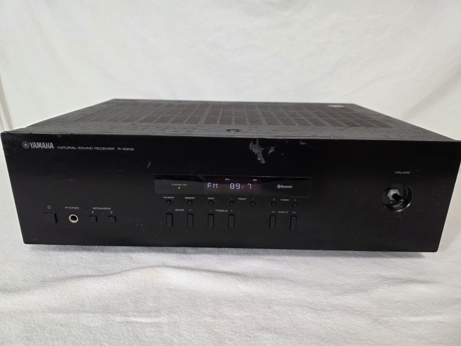 YAMAHA R-S202 Stereo Receiver  Read Description