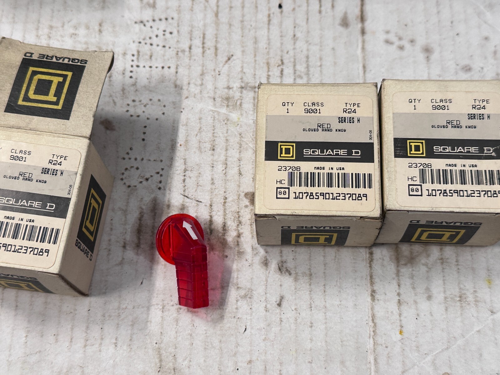 Square D 9001 R24 Series H Red Gloved Hand Knob (Lot of 3)