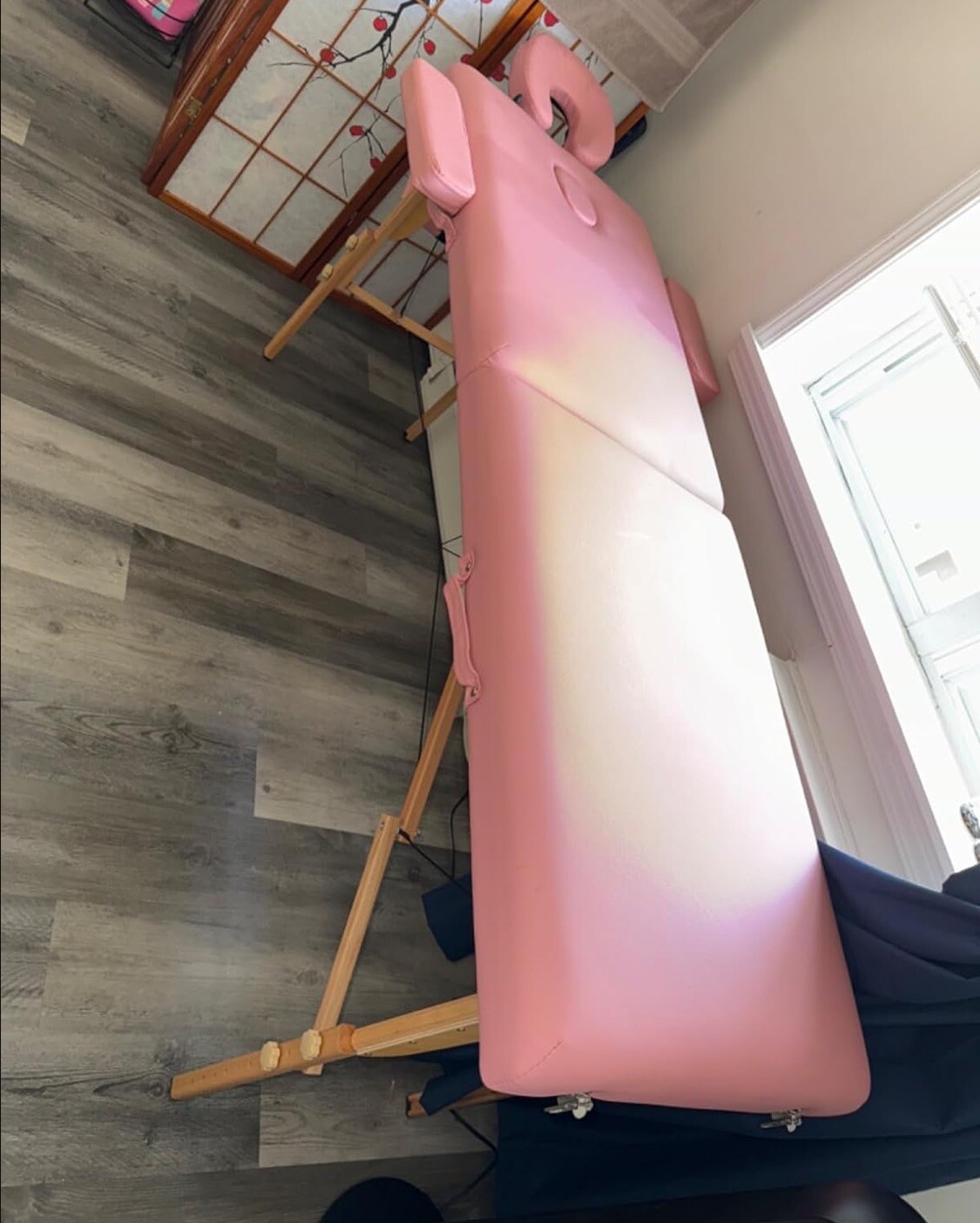 Massage bed