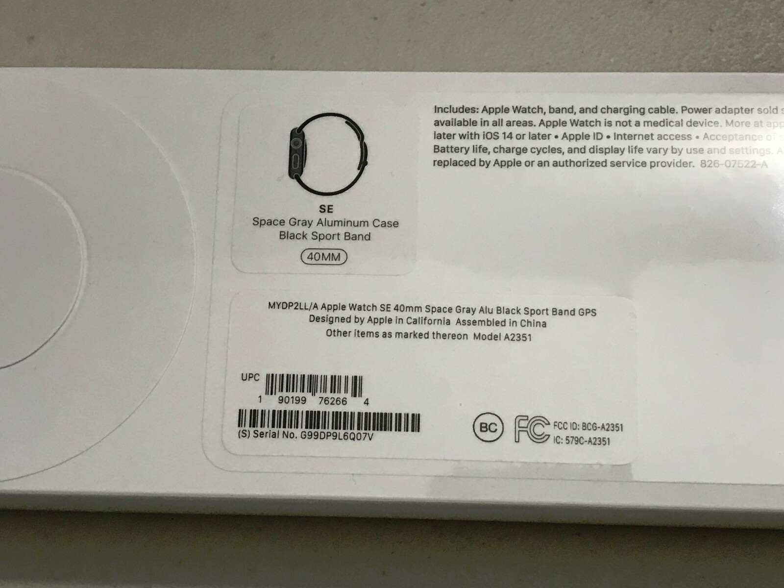 Apple Smart Watch SE GPS 40 mm MYDP2LL/A Space Gray Alumin Case Black Sport Band