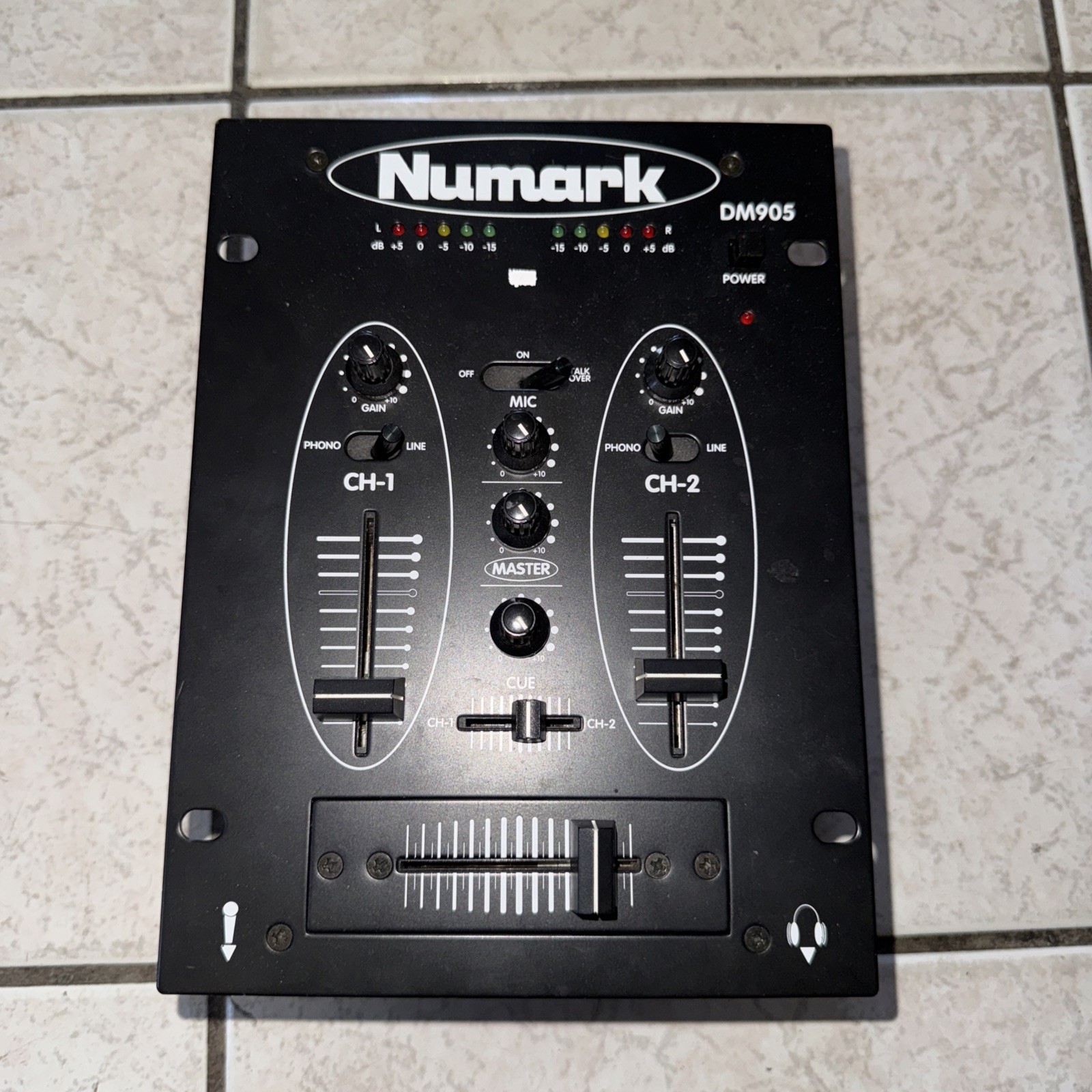 NUMARK DM905 PreAmp DJ Mixer Black No Power Cord Ships ASAP