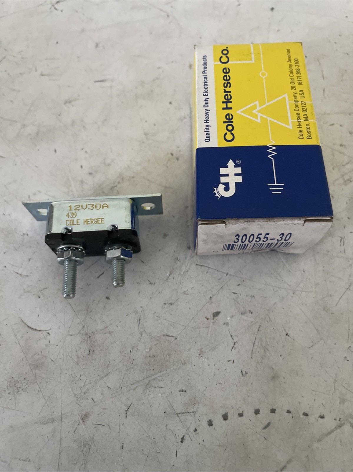 GENUINE COLE HERSEE 30055-30 CIRCUIT BREAKER  30A 12V 3005530 NEW OEM