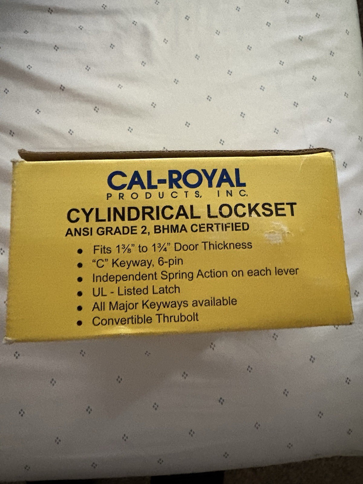 cal royal Cylindrical Locket