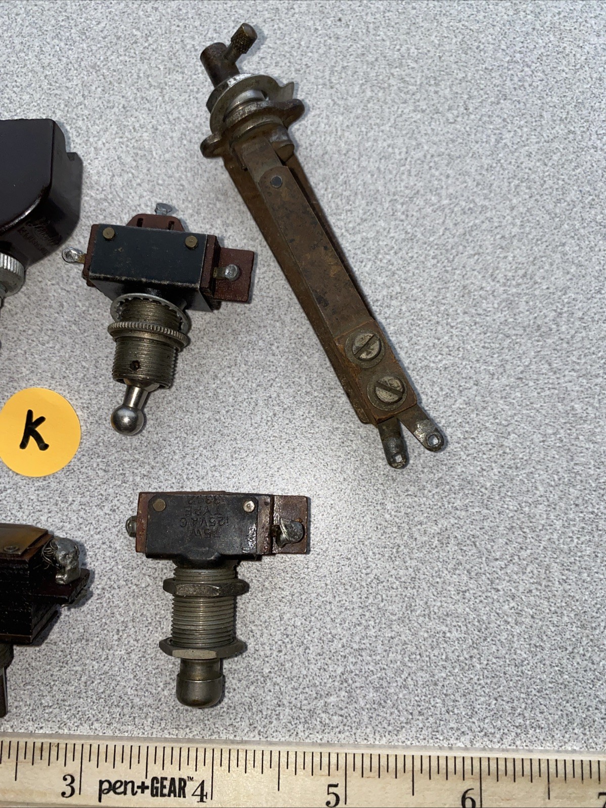 6 MISC VTG Switches Toggle, push button, pull chain, twist /push-pull on/off