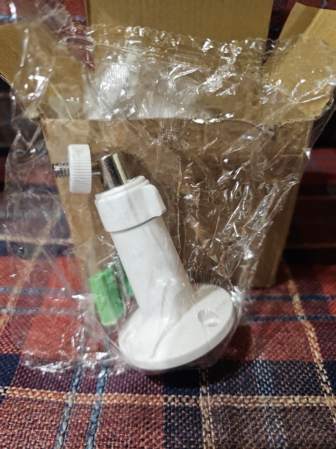 NIB 4 Pack Wall Mount For Camera