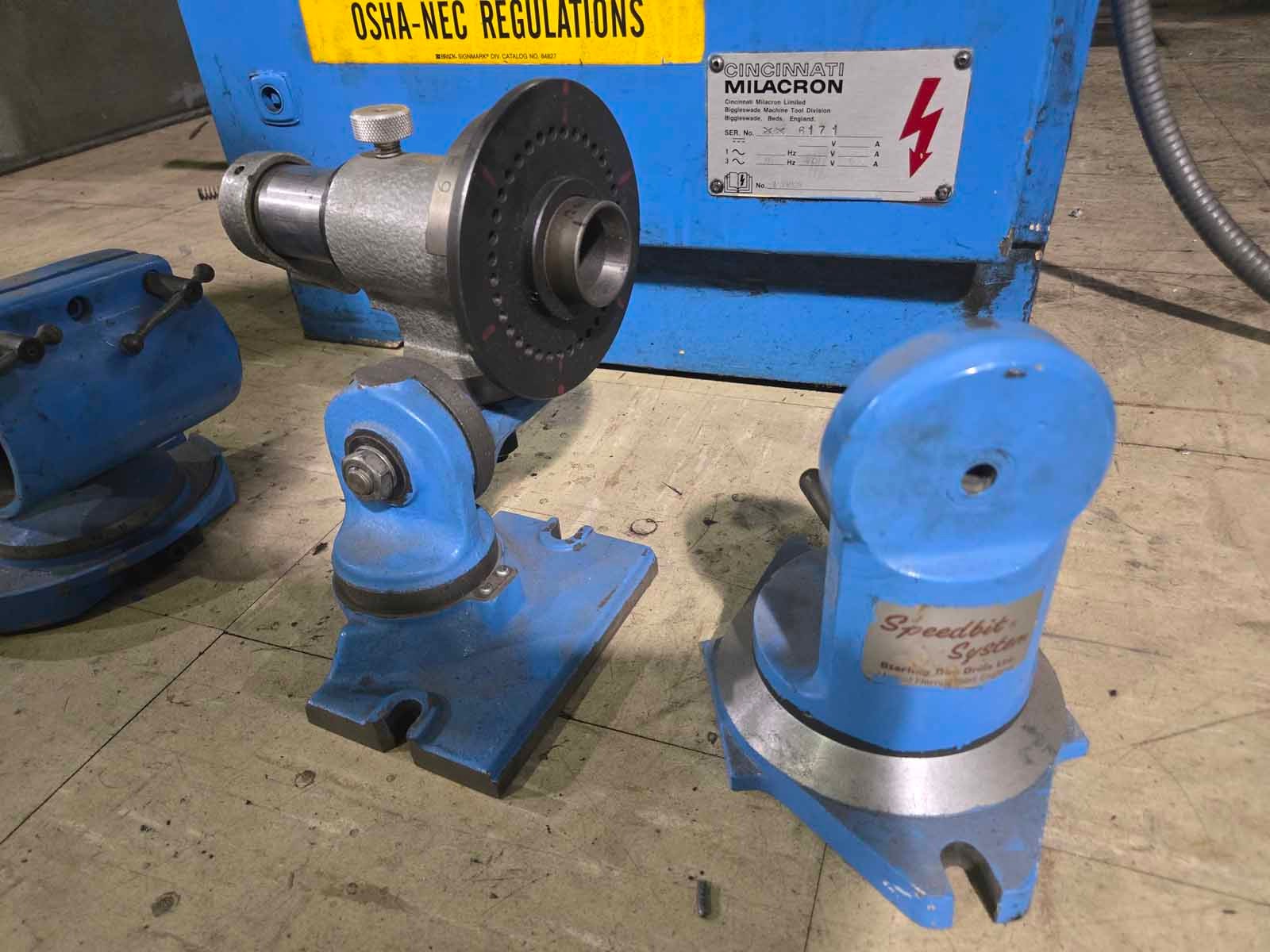 CINCINNATI Model No. 2 Tool & Cutter Grinder 8"x16" with Accessories