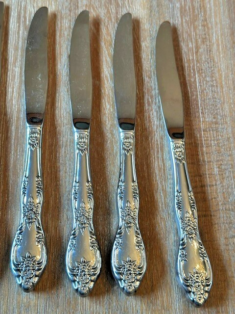 Oneida Profile Galveston Stainless Flatware 30 piece Set with original boxes