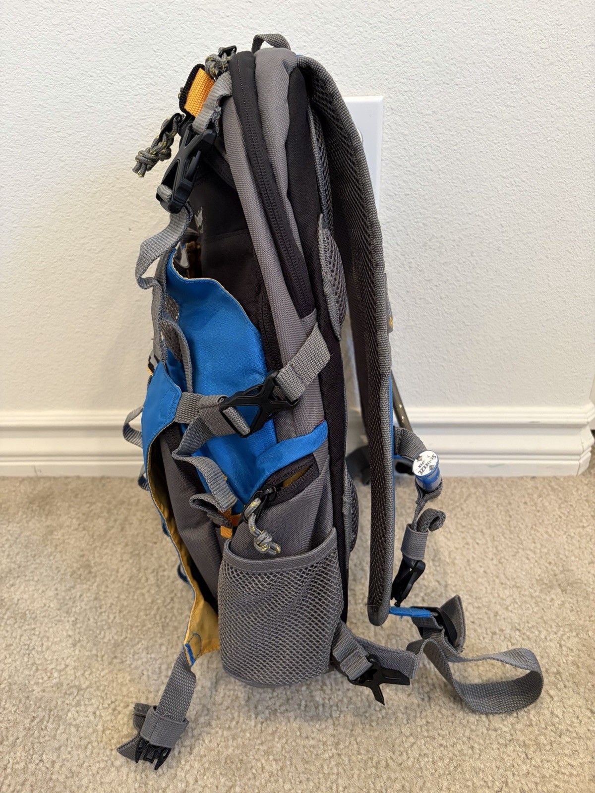 NEW Outdoor Projects Hydration Backpack With Water blade