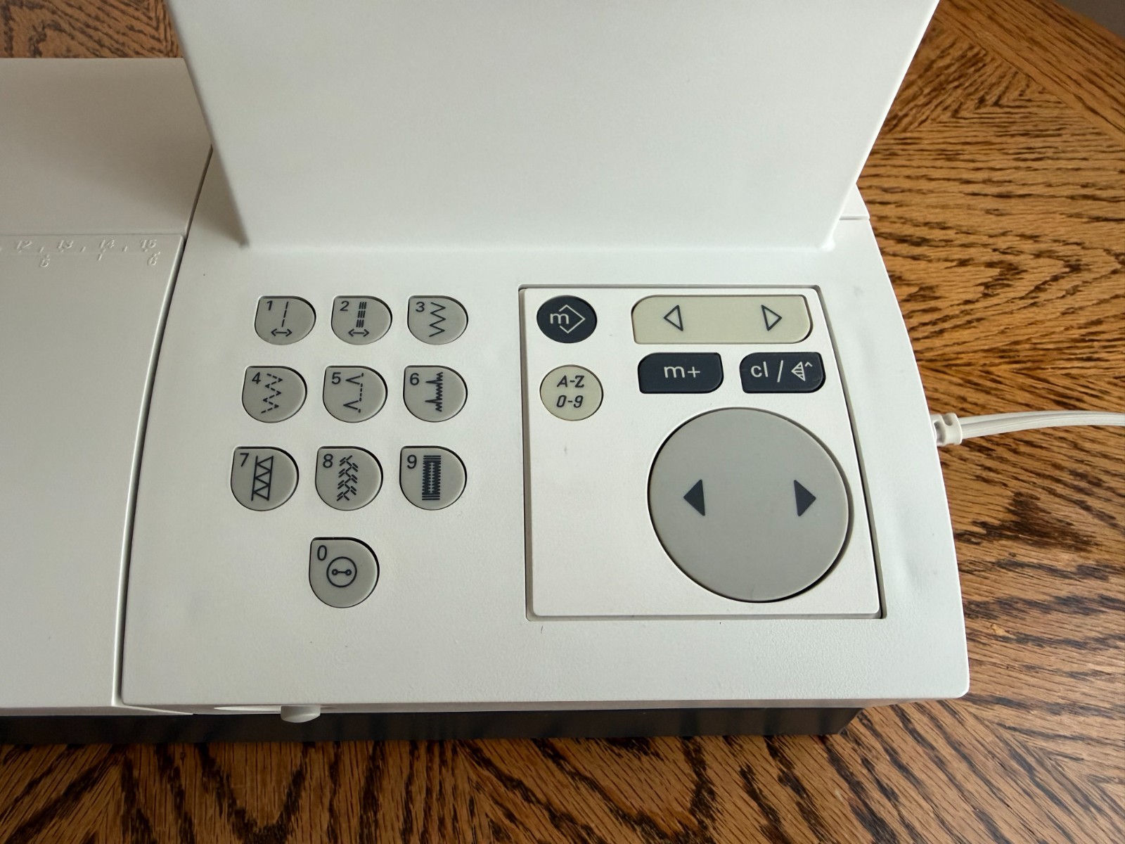 PFAFF Tiptronic 2030 sewing machine