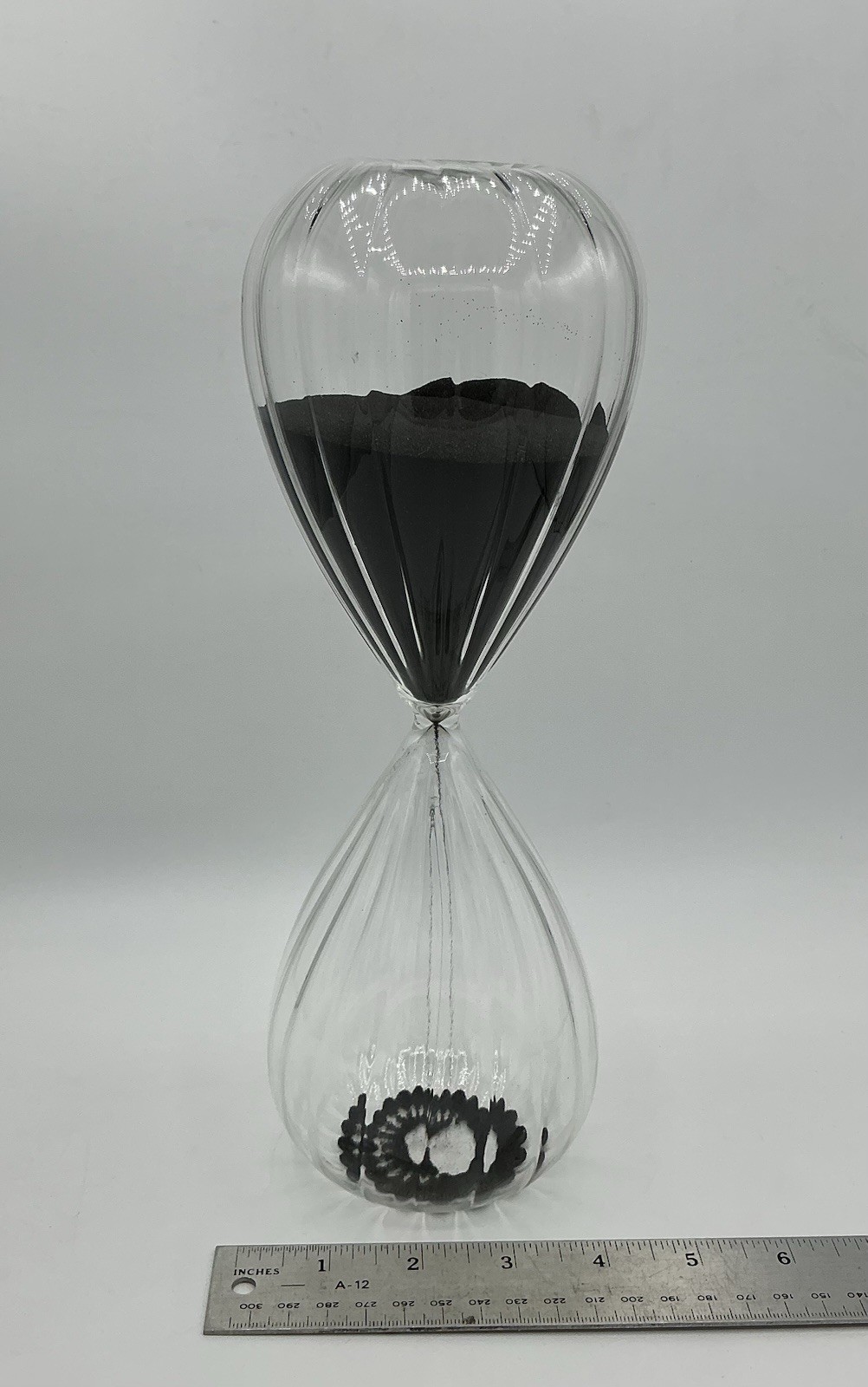 Freestanding Hourglass Black Sand Timer LARGE 11" Ribbed Clear Glass 60 Minute