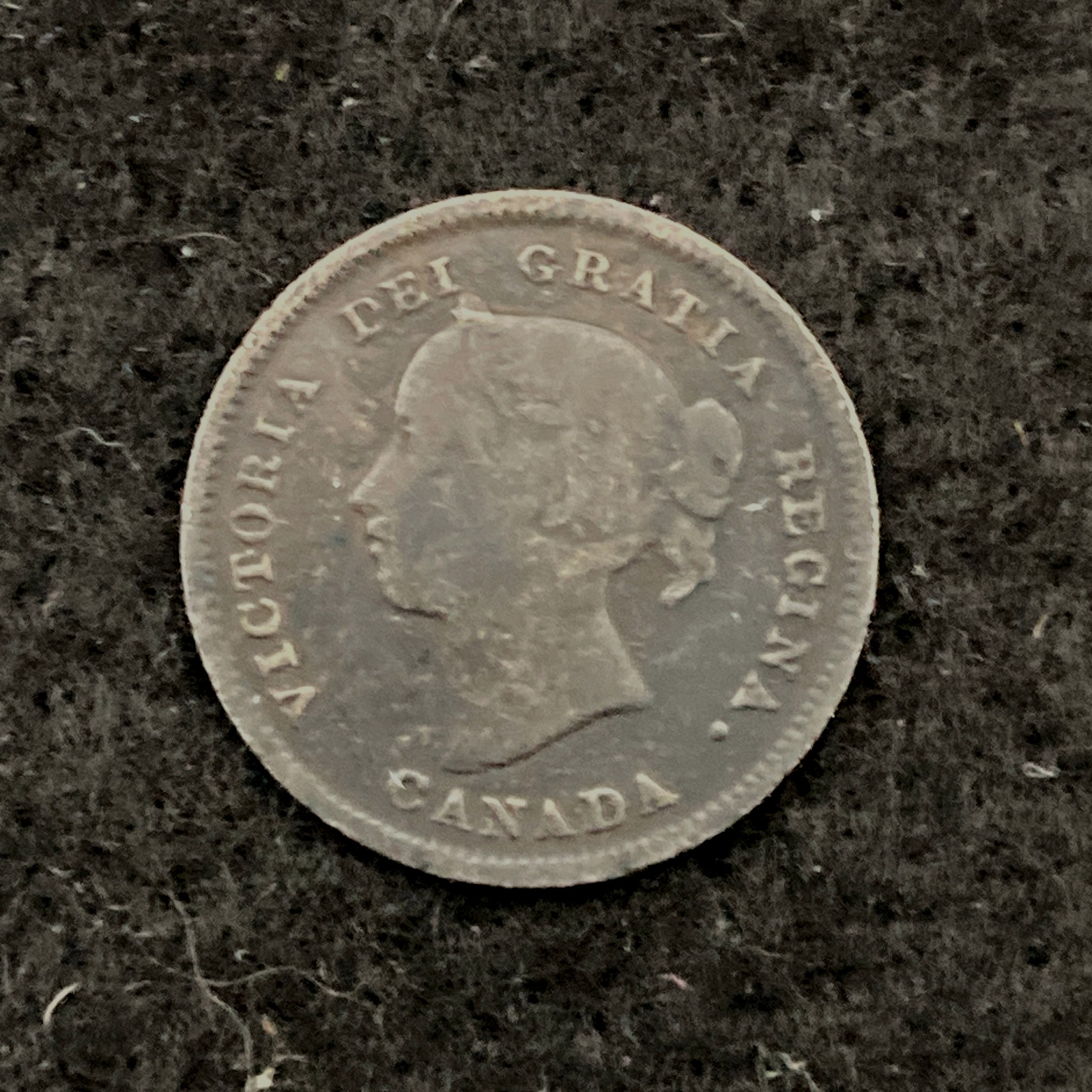 1983 Lincoln Cent Rim Cud On Obverse CU-1c-1983-06 EF