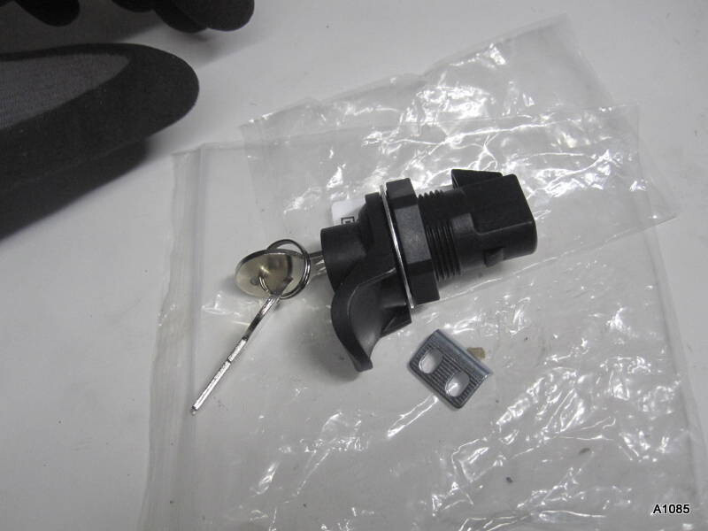 RV Designer L536 1" Compartment Lock