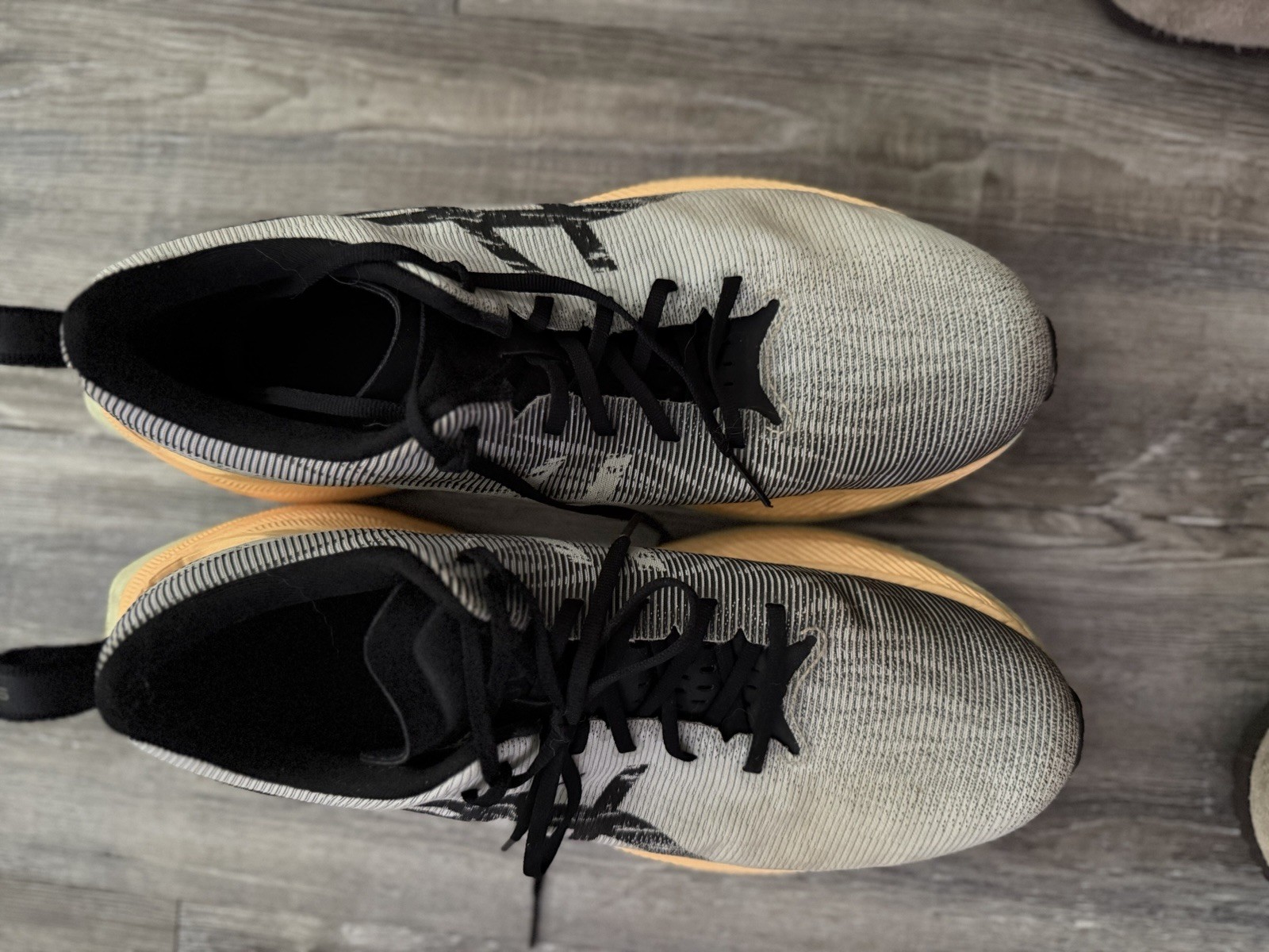 ASICS Superblast 10.5