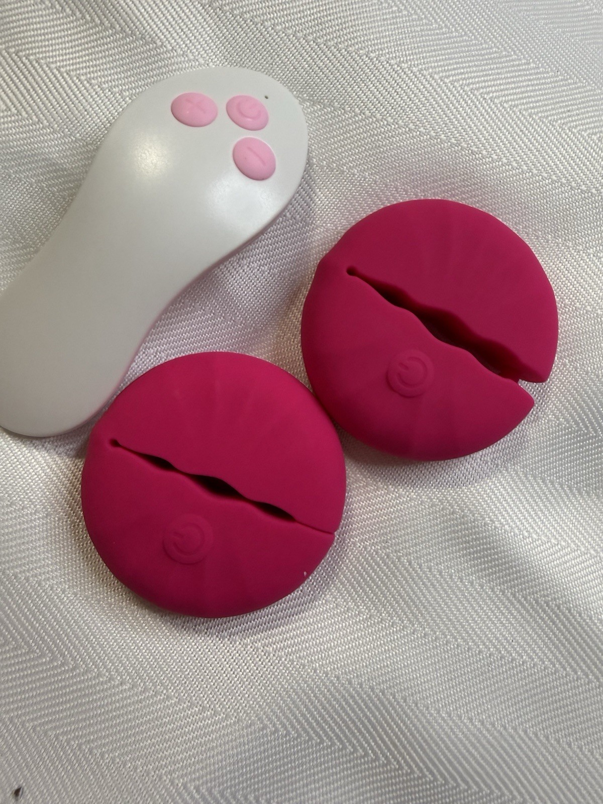 Wireless Wearable Silicone Vibrator Remote Control Rechargeable Pink New