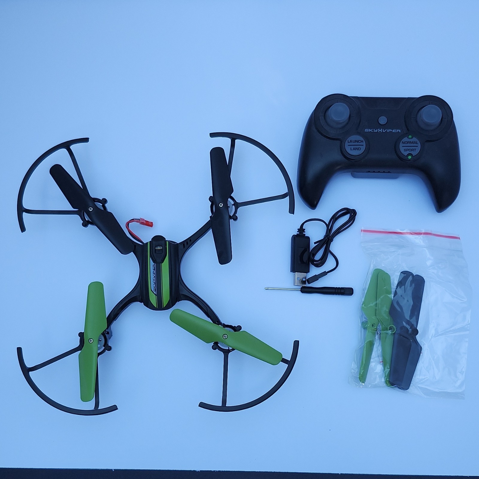 Sky Viper GO122WL RC Quadcopter Drone w/ Controller, USB Charger, Extra Props