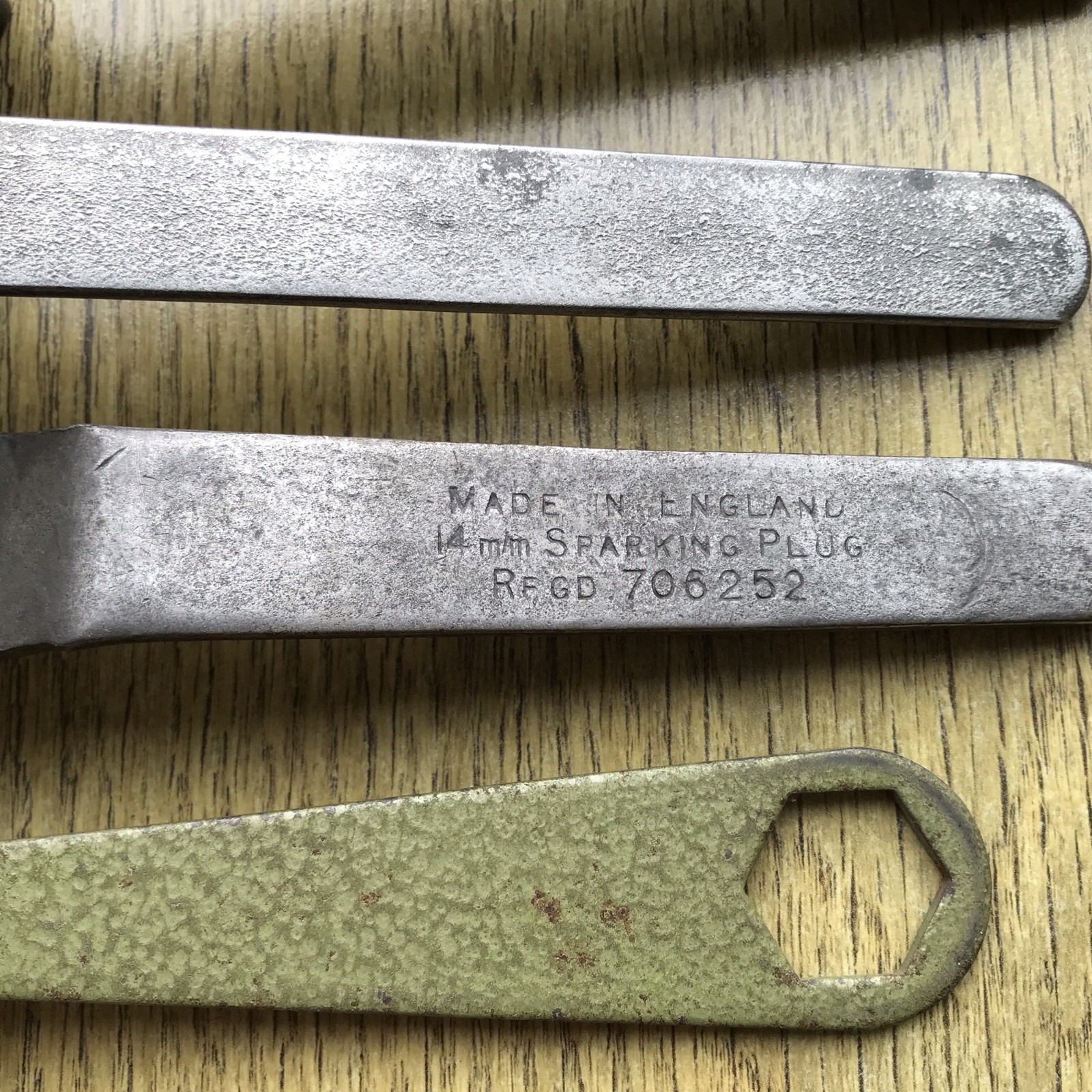 4 Vintage Spark Plug Spanners Classic Car Tool Kit.