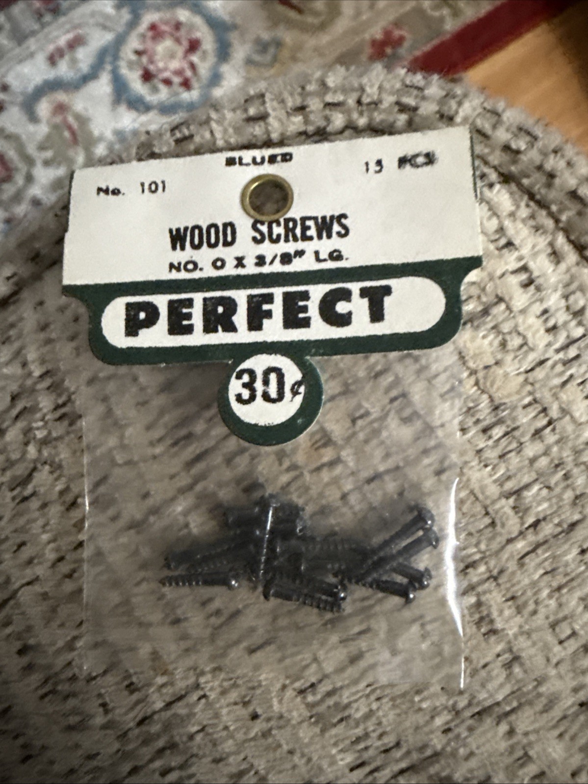 PERFECT MODEL PARTS #101 NO. 0 X 3/8" Thirteen Wood Screws One Pkg