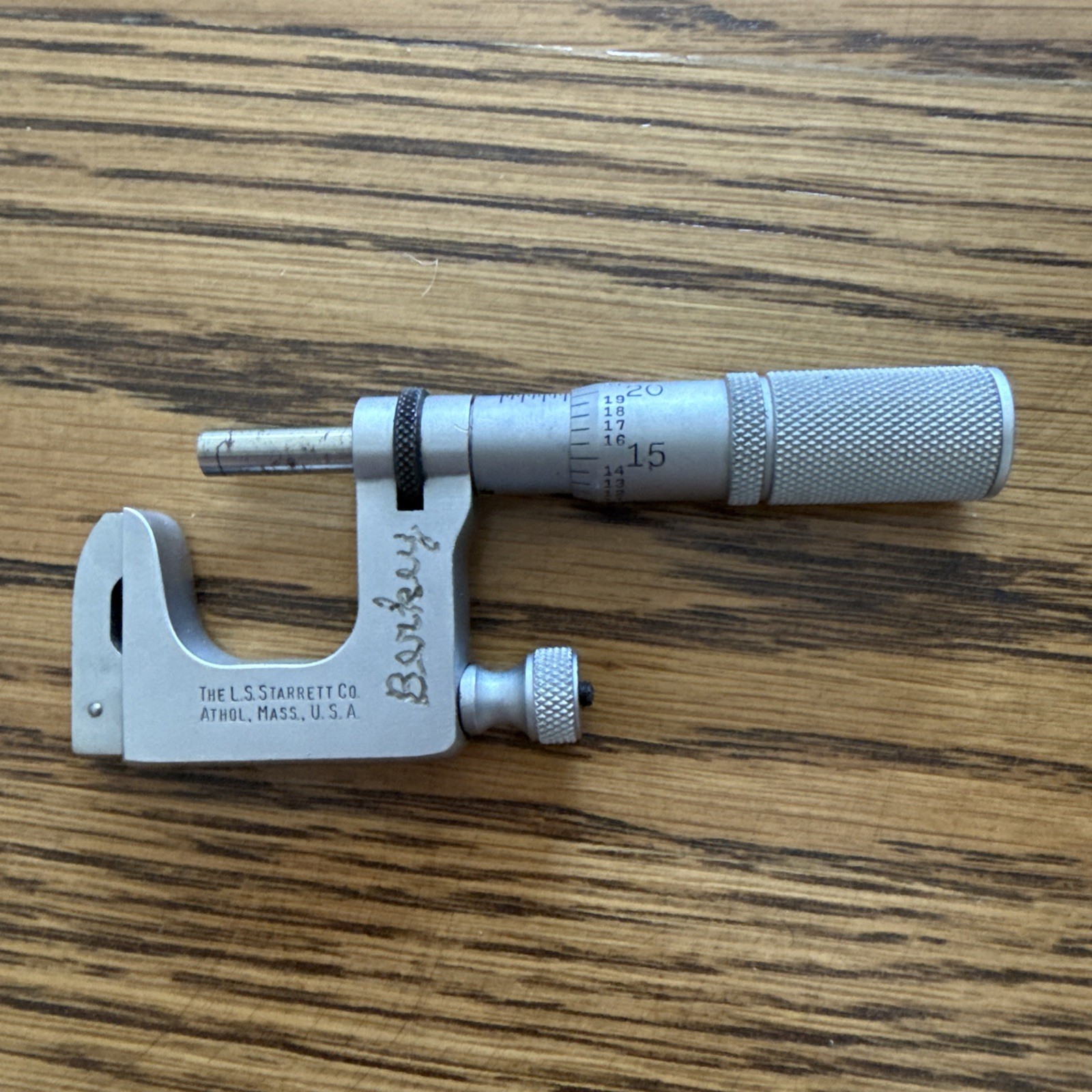 Starrett No. 220 1" Anvil Micrometer Machinist Tool USA