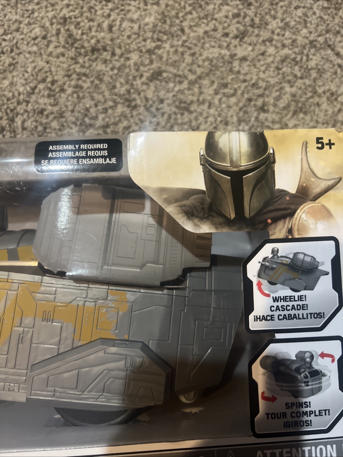 Star Wars The Mandalorian The Razor Crest Disney Remote Control Transport NEW!
